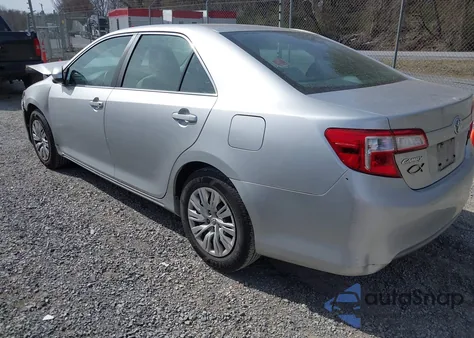 2012 Toyota Camry Le z USA, uszkodzony, nr VIN 4T4BF1FK3CR269470